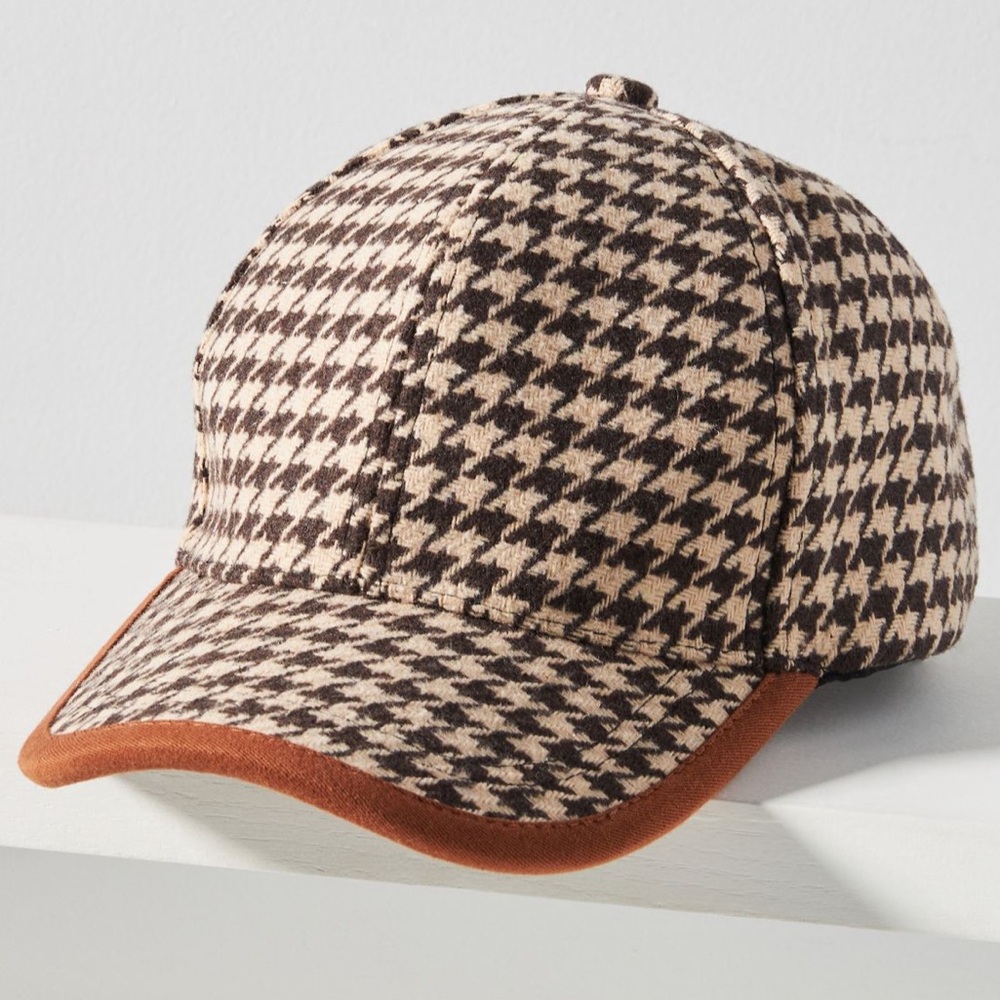 Do Everything in Love Houndstooth Cap with Brown Trim